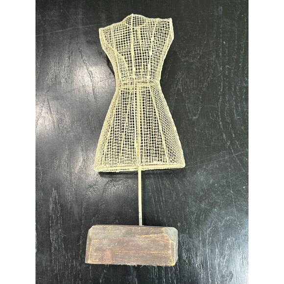 Rustic Mesh Beige dress Form- mini table top accent- decor, earring hanger 12" - Picture 2 of 6